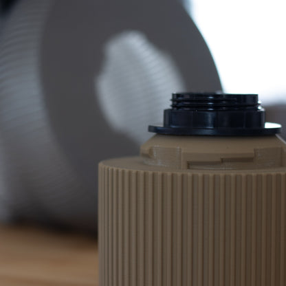 Tischlampe MINILA – Wo modernes Design auf pure Gemütlichkeit trifft